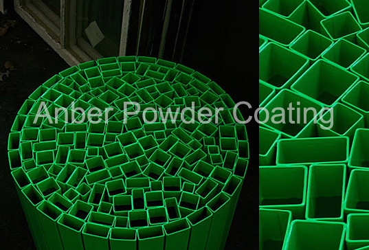 Tubes covered with powder coatings